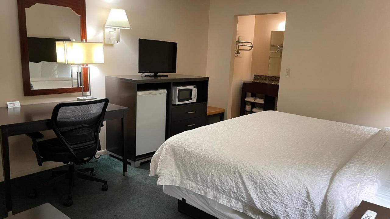 Slumber Inn Harrisonville Екстер'єр фото