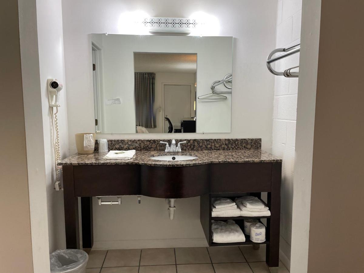 Slumber Inn Harrisonville Екстер'єр фото